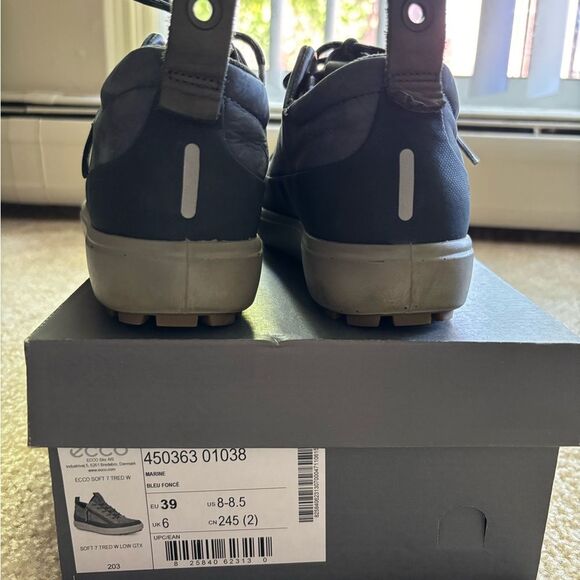 ECCO Women’s waterproof  Sneakers Marine Blue Size 39 (US 8–8.5) - Picture 2 of 5